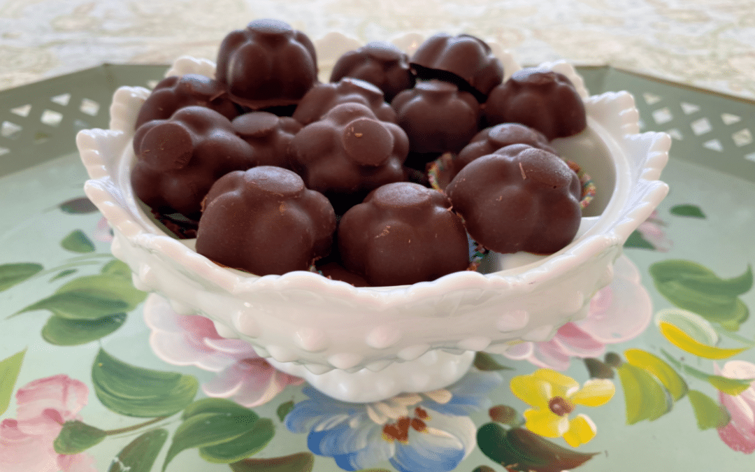 Healthy Chocolate Coconut Oil Fudge Candies