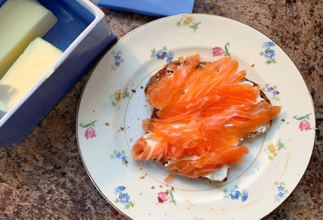 homemade gravlox on toast life full and frugal