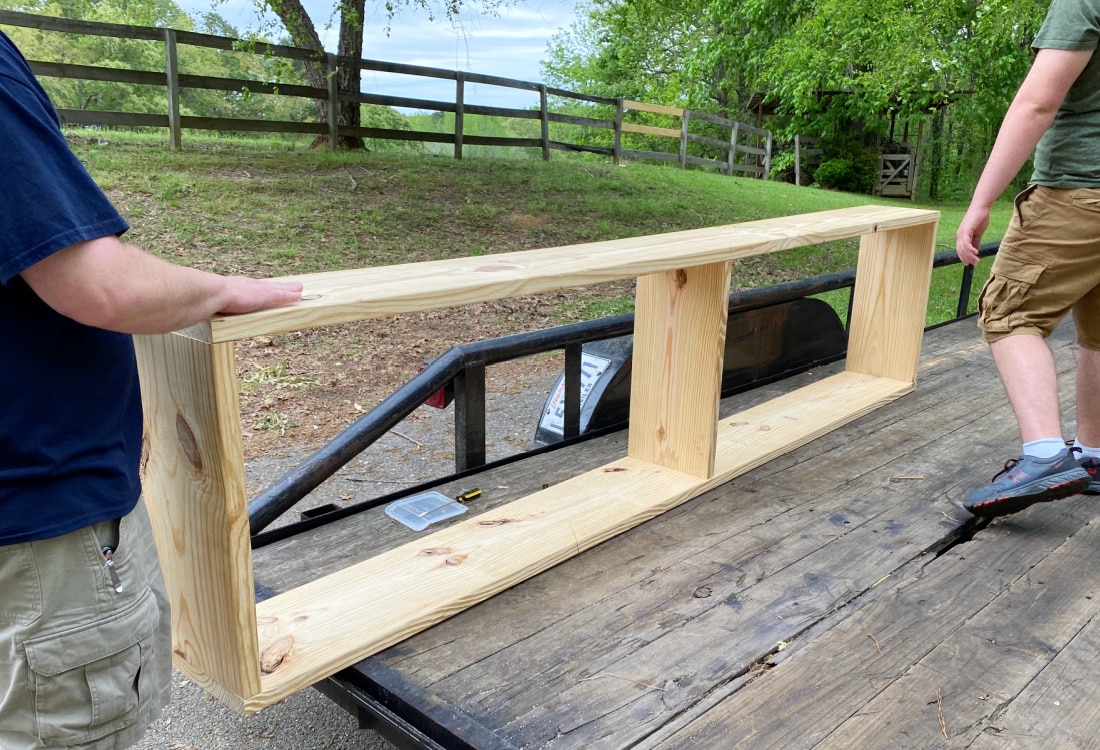 raised bed garden box with center support made with 2x12s - Life Full and Frugal